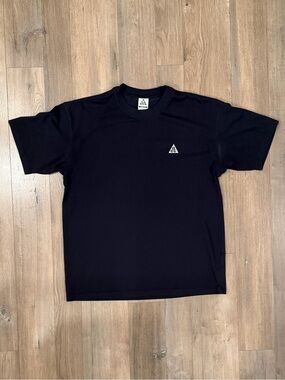 Nike ACG Black Short-Sleeve Logo Tee
